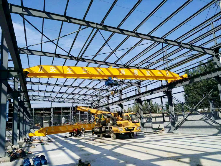 Single beam crane